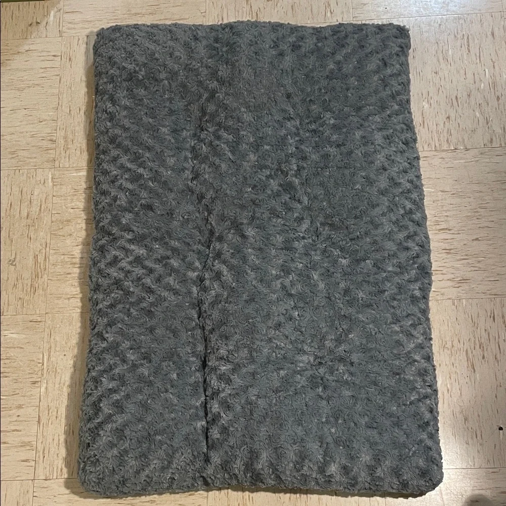 Pet Pad Plush Gray Blue Non Skid Animal Crate Throw Bed
